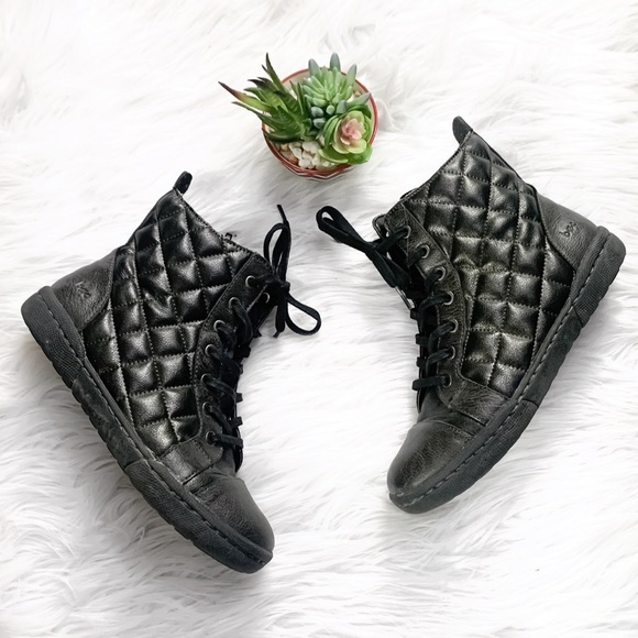 (7) b.o.c. LUXE black quilted lace up hightop trainers with side zip closure - Picture 4 of 13